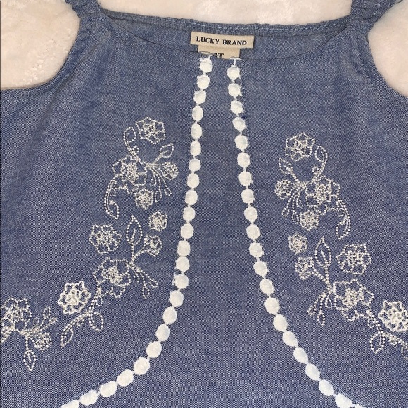 Lucky Brand Chambray Swing Top 4T Ruffle Straps EUC Embroidered Floral Design - Picture 2 of 10